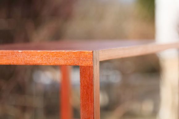 Антикварный столик из дерева. Европа. Начало 20 века