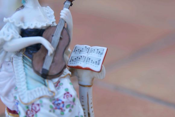 Антикварные музыканты из фарфора. Европа. Начало 20 века
