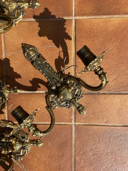 Ажурные бронзовые бра на 3 и 2 свечи.