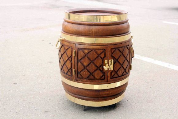 Замечательная  антикварная  бочка-бар. Европа. Начало 20 века