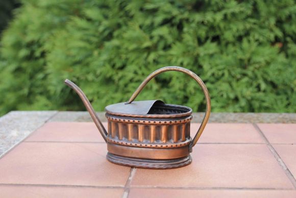 Примилая леечка для цветов из меди. Европа.Садовый инвентарь