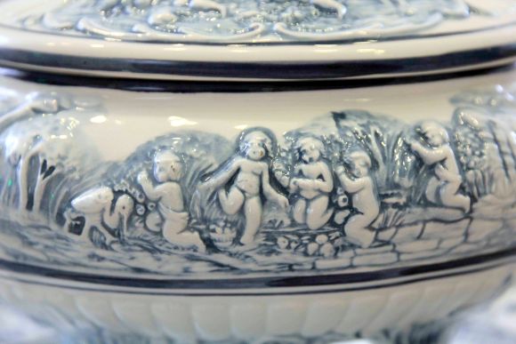 Итальянская винтажная супница Каподемонте