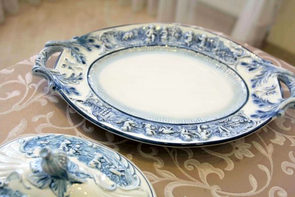 Итальянская винтажная супница Каподемонте