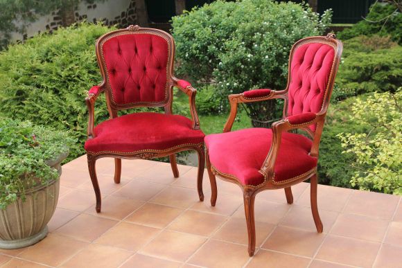 Сочная пара винтажных кресел, оббитая бархатом