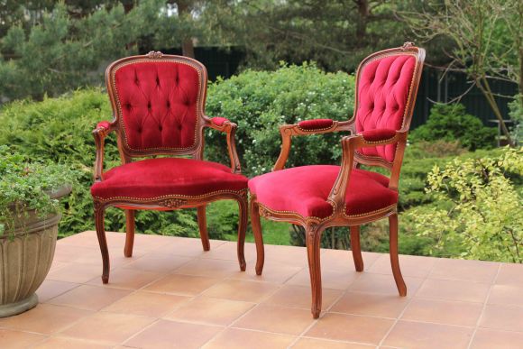 Сочная пара винтажных кресел, оббитая бархатом