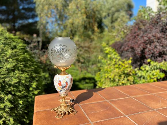 Итальянский живописный фарфоровый светильник.