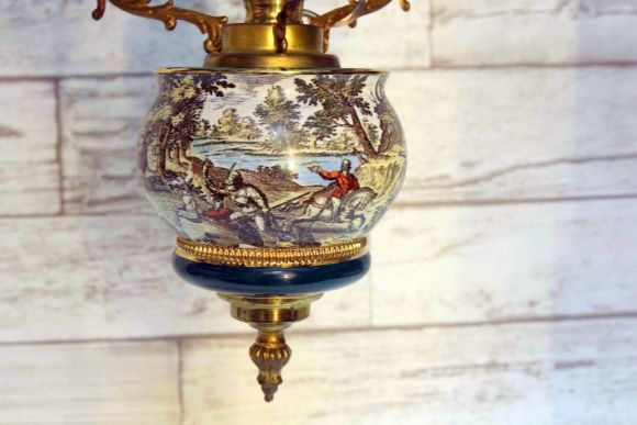 Антикварная люстра с изящой росписью. Франция. Конец 19 века