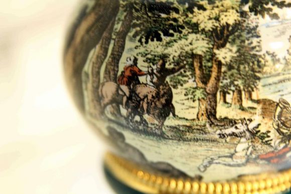 Антикварная люстра с изящой росписью. Франция. Конец 19 века