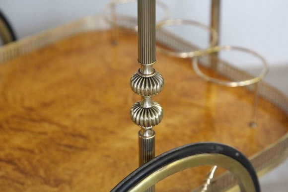 Мобильный помощник на колесах