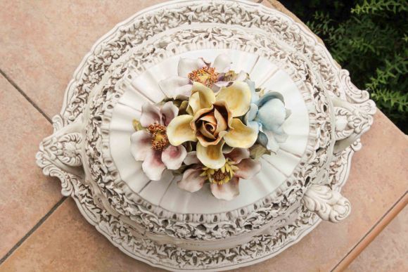 Роскошная итальянская супница - украшена цветами и росписью