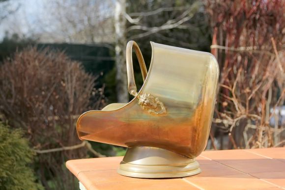 Огромная дровница из латуни. Европа. Начало 20 века