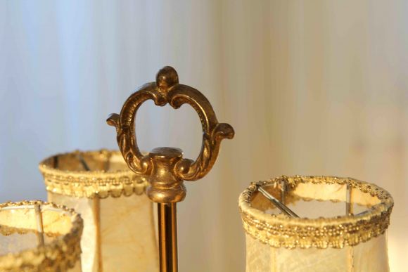 Винтажная настольная лампа на 3 свечи. Бронза