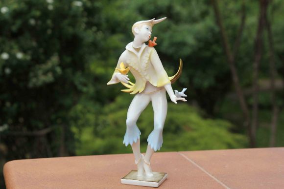 ФАРФОРОВАЯ СТАТУЭТКА HUTSCHENREUTHER ВЕСЕННЕЕ НАСТРОЕНИЕ