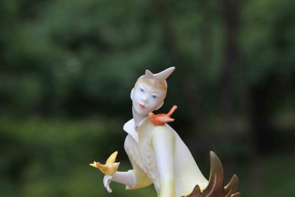 ФАРФОРОВАЯ СТАТУЭТКА HUTSCHENREUTHER ВЕСЕННЕЕ НАСТРОЕНИЕ