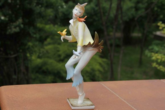 ФАРФОРОВАЯ СТАТУЭТКА HUTSCHENREUTHER ВЕСЕННЕЕ НАСТРОЕНИЕ