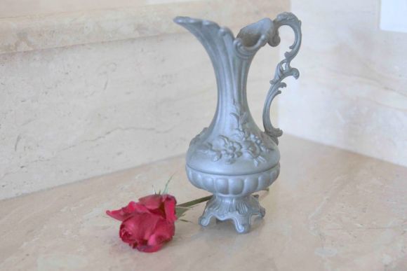 Изящный кувшин из олова. Европа.Начало 20 века.