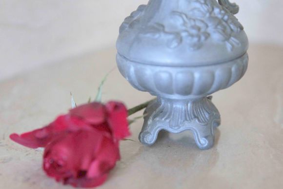 Изящный кувшин из олова. Европа.Начало 20 века.