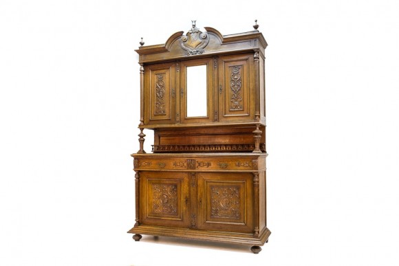 Потрясающий Антикварный буфет с инициалами и старым зеркалом