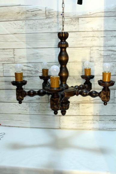 Деревянная люстра из массива после реставрации