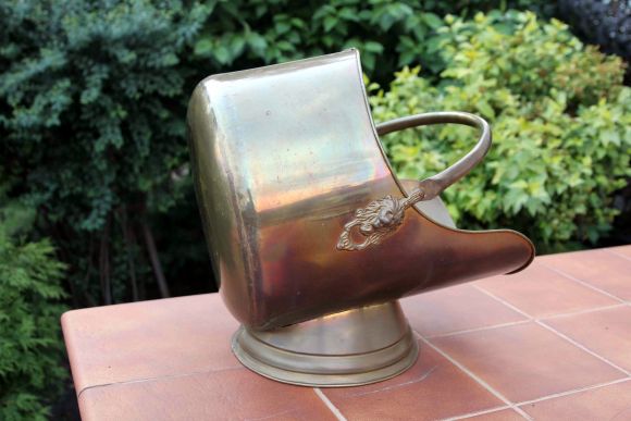 Шикарная дровница из латуни в патине. ОГРОМНАЯ