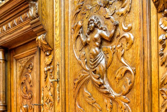 Старинный резной буфет. Фантазийный Сюжет Русалка. полная реставрация