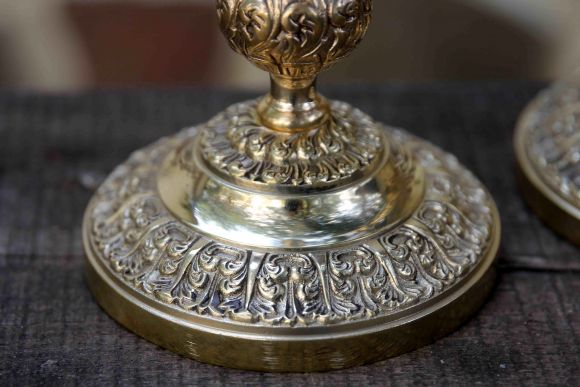 Великолепные парные подсвечники из латуни. Европейское литье