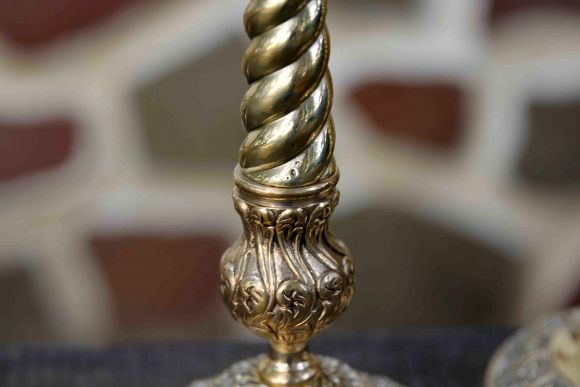 Великолепные парные подсвечники из латуни. Европейское литье