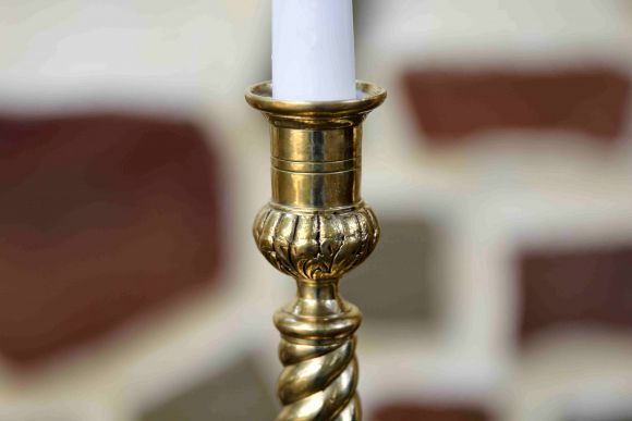 Великолепные парные подсвечники из латуни. Европейское литье