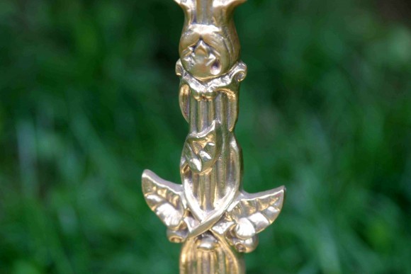 Литая латунная зонтница. Превосходное касчество