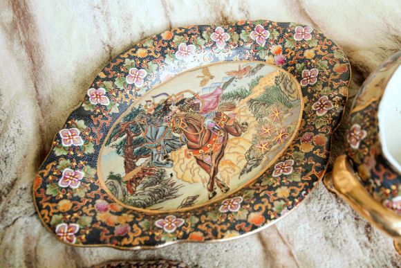 Винтажная китайская Ваза - Шкатулка "Воин" в технике Мориаж, Сацума SATSUMA - 60 гг