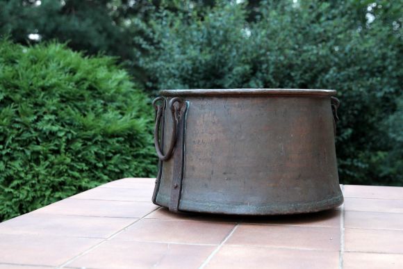 Старинная емкость для дров. Европа. Начало 20 века