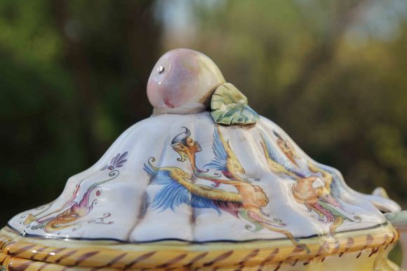 Невероятная винтажная супница  Capodimonte Каподимонте. Италия.