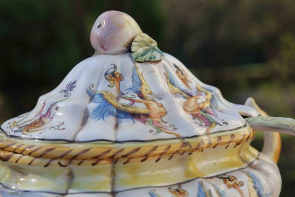 Невероятная винтажная супница  Capodimonte Каподимонте. Италия.