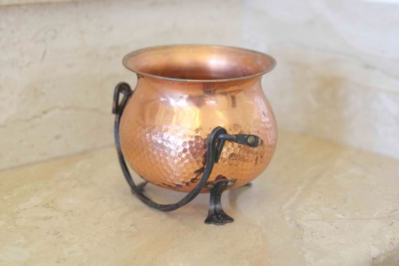 Медный чугунок на ножках. Европа. Середина 20 века