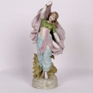 Антикварная Немецкая статуэтка DRESDEN