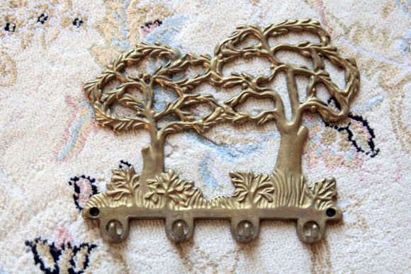 Старинные крючки из латуни. Великолепное литье