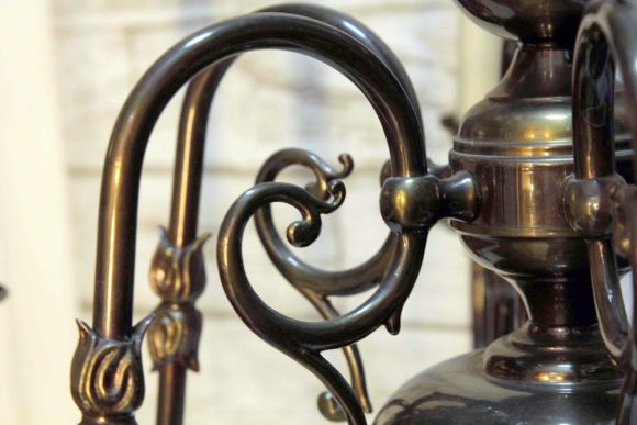 Старинная шикарная бронзовая люстра с шаром