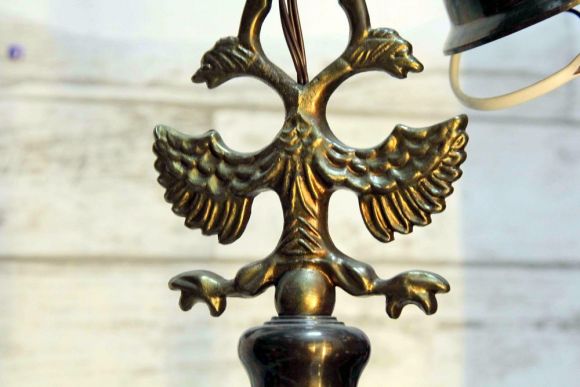 Старинная шикарная бронзовая люстра с шаром