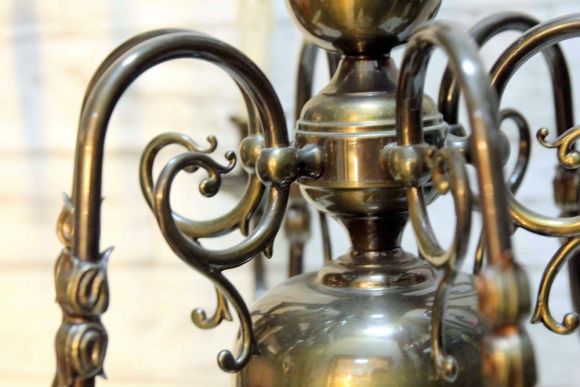 Старинная шикарная бронзовая люстра с шаром