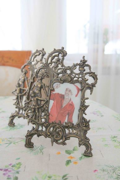 Замечательные антикварные рамочки из бронзы в патине