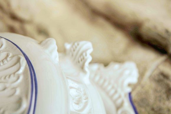 Винтажная супница в голубых тонах