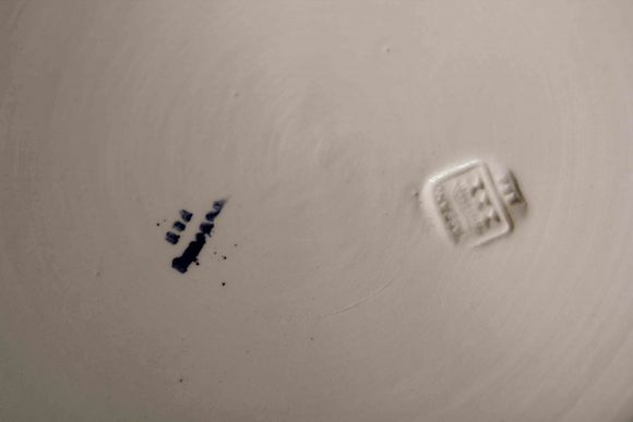 Винтажная супница в голубых тонах