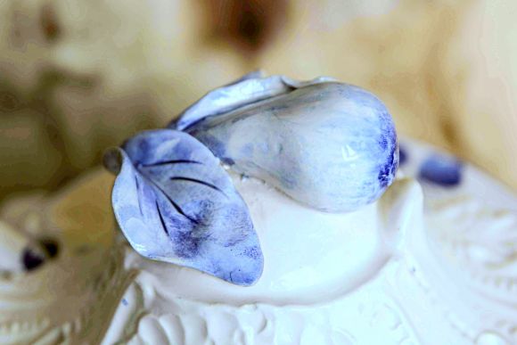 Винтажная супница в голубых тонах