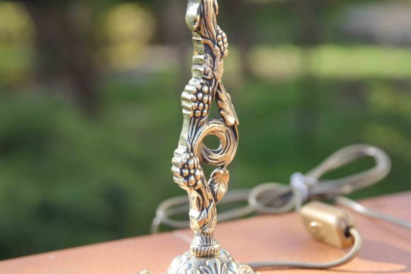 Очень милый, винтажный светильник