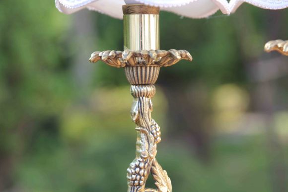 Очень милый, винтажный светильник