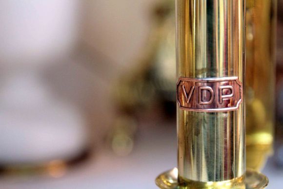 Настенная свечная бра закрытого типа. Европа. Конец 19 века