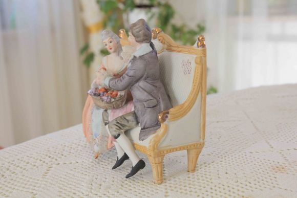 Старинная фарфоровая статуэтка "любовники", Европа. Конец 19 века