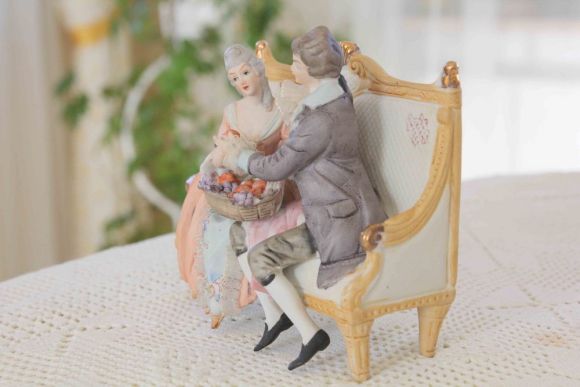 Старинная фарфоровая статуэтка "любовники", Европа. Конец 19 века