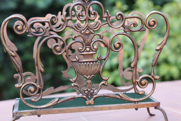 Роскошная Газетница из латуни с бархатом