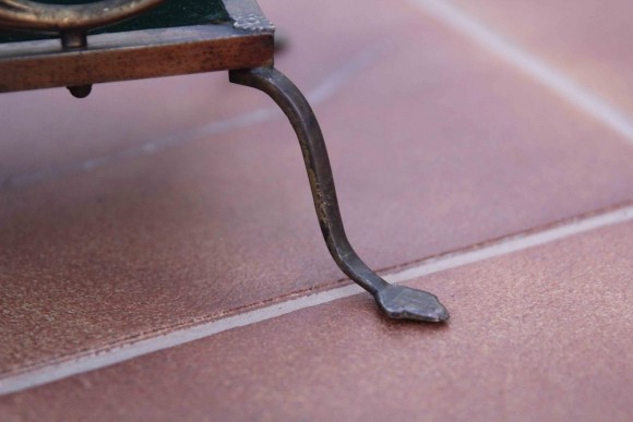 Роскошная Газетница из латуни с бархатом